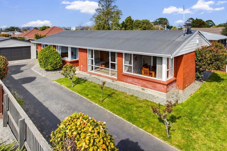 Photo of property in 4 Colesbury Street, Bishopdale, Christchurch, 8053