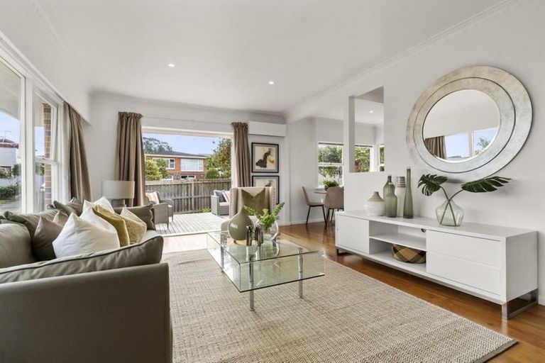 Photo of property in 1/8 Fowler Street, Northcote, Auckland, 0627