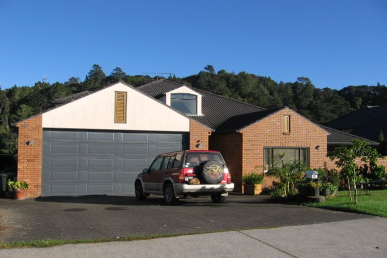 Photo of property in 18 Landing Drive, Albany, Auckland, 0632