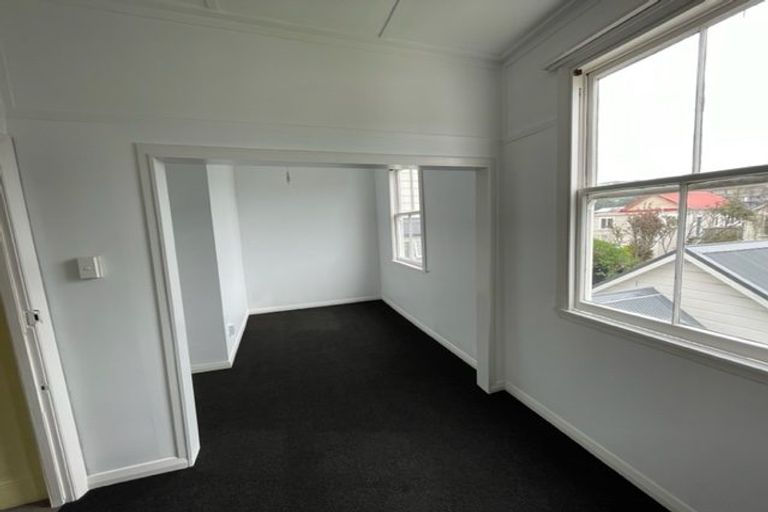 Photo of property in 120 Brougham Street, Mount Victoria, Wellington, 6011