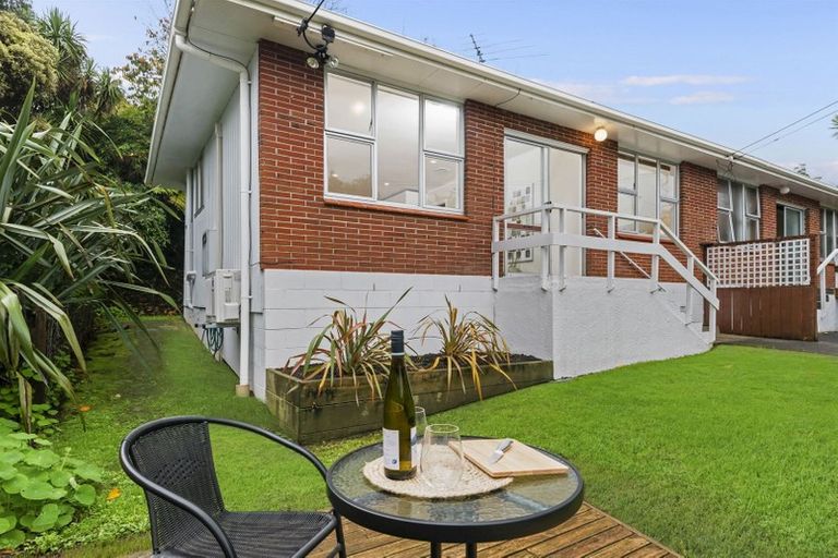 Photo of property in 1/26 Rewi Street, Torbay, Auckland, 0630