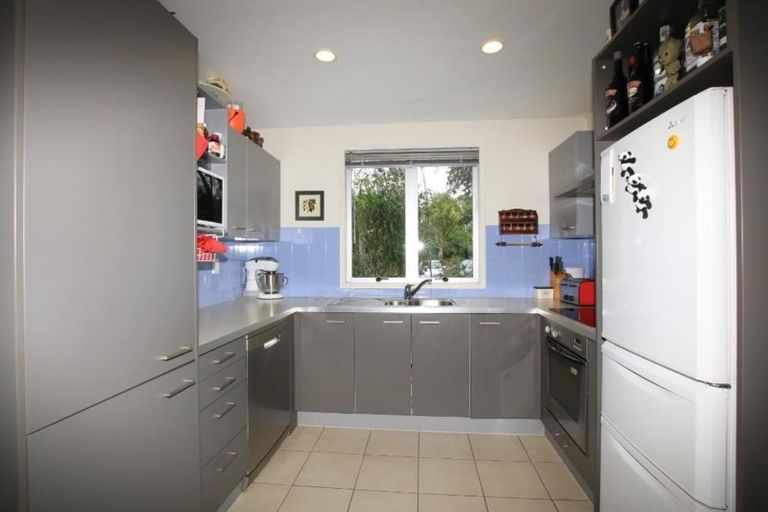 Photo of property in 61 Albionvale Road, Glen Eden, Auckland, 0602