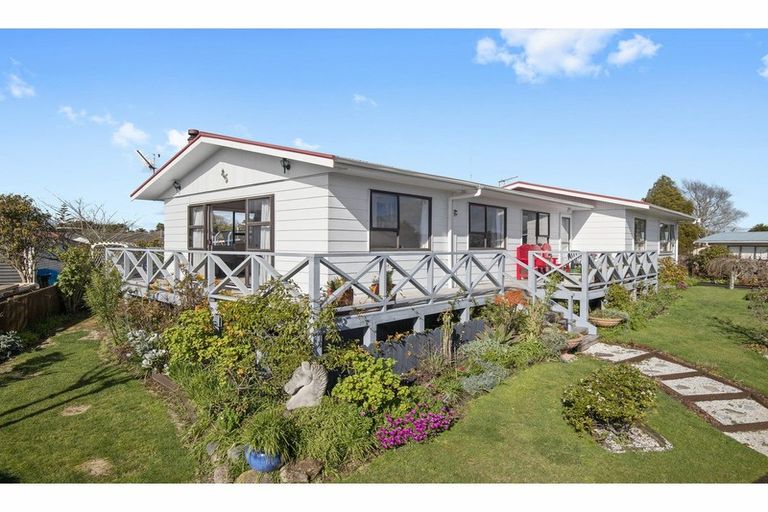 Photo of property in 57 Victoria Avenue, Waiuku, 2123