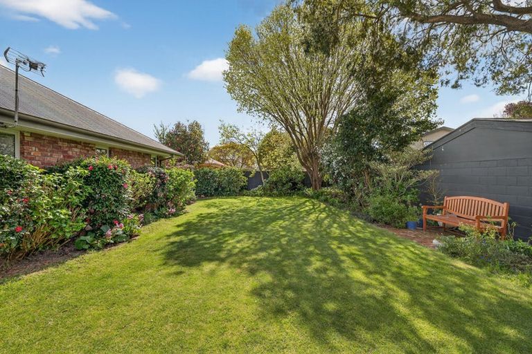 Photo of property in 8 Avon Gate, Russley, Christchurch, 8042
