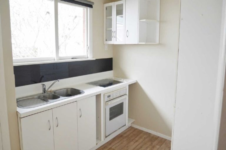 Photo of property in 2/83 Clare Road, St Albans, Christchurch, 8014