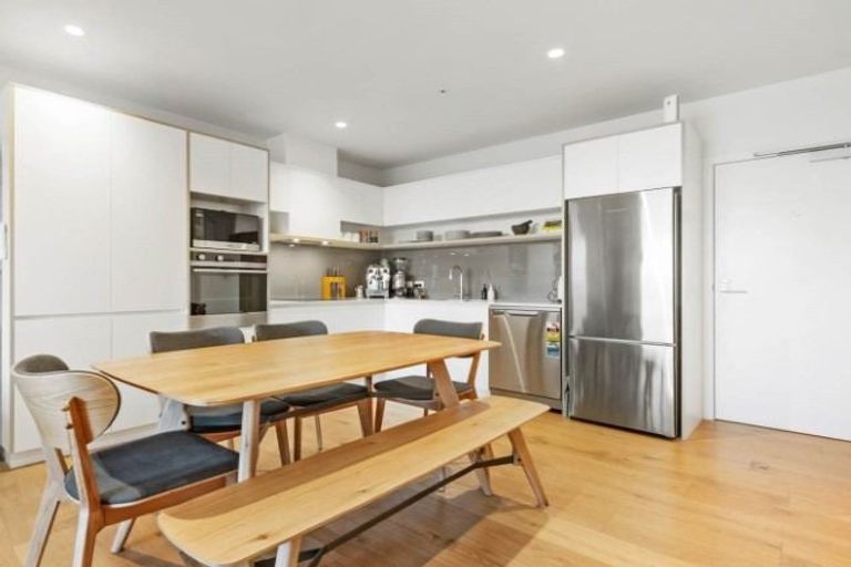 Photo of property in 403/64 Victoria Street, Onehunga, Auckland, 1061