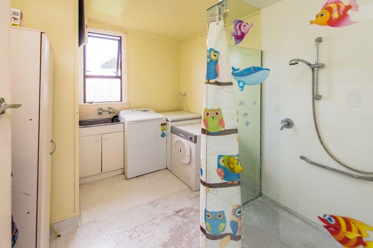 Photo of property in 51 Bamber Street, Castlecliff, Whanganui, 4501