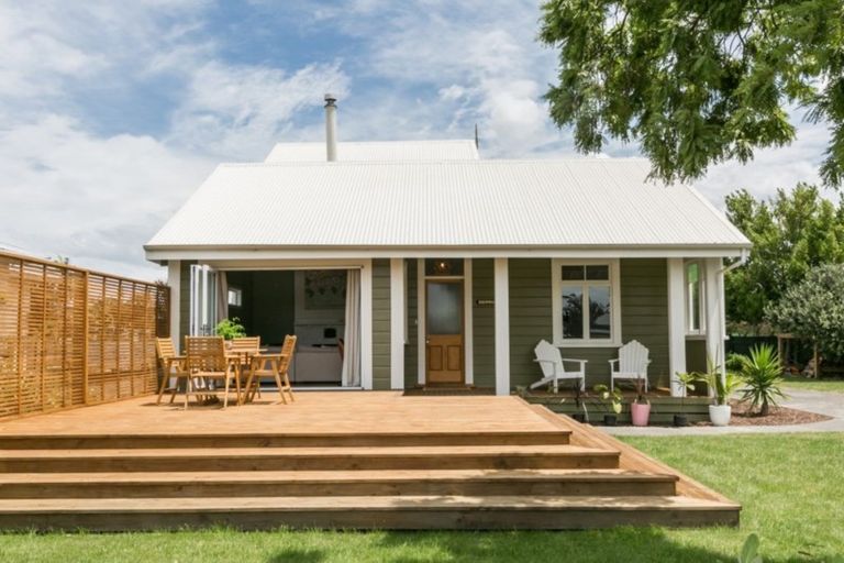 Photo of property in 409 Alexandra Street, Hastings, 4122