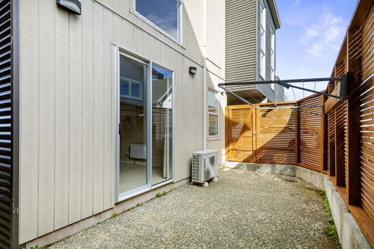 Photo of property in 7a Shortland Street, Khandallah, Wellington, 6035