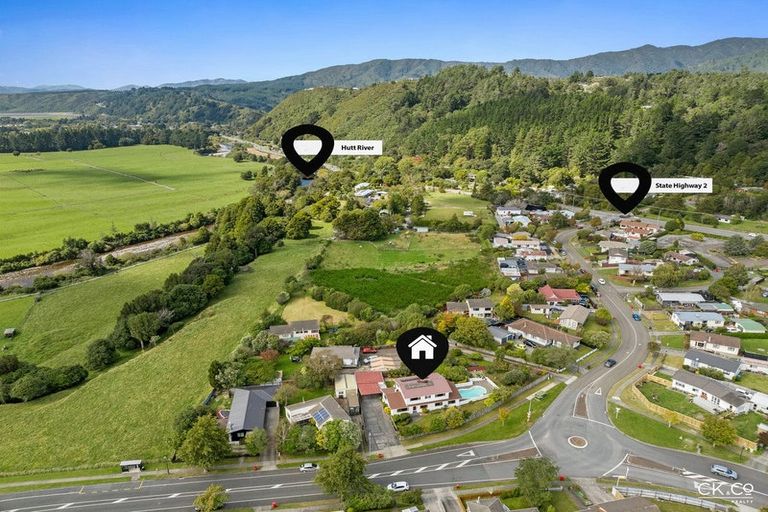 Photo of property in 127 Gemstone Drive, Birchville, Upper Hutt, 5018