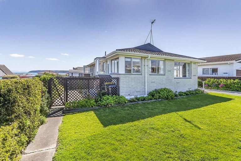 Photo of property in 8a Tireti Road, Titahi Bay, Porirua, 5022