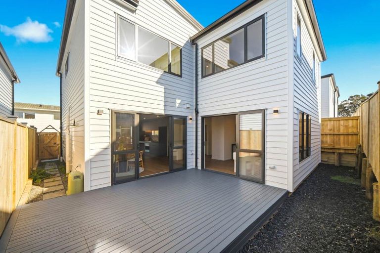 Photo of property in 35b Toroa Street, Torbay, Auckland, 0630