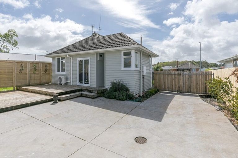 Photo of property in 66 Montgomery Crescent, Bader, Hamilton, 3206