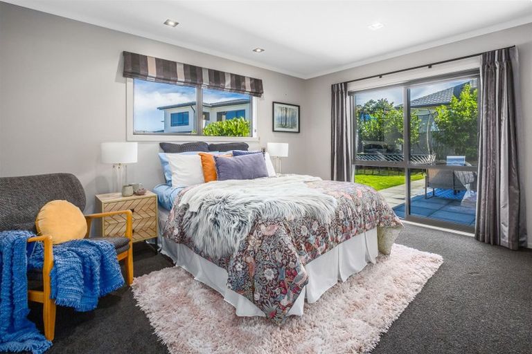 Photo of property in 16 Nelson Avenue, Aotea, Porirua, 5024