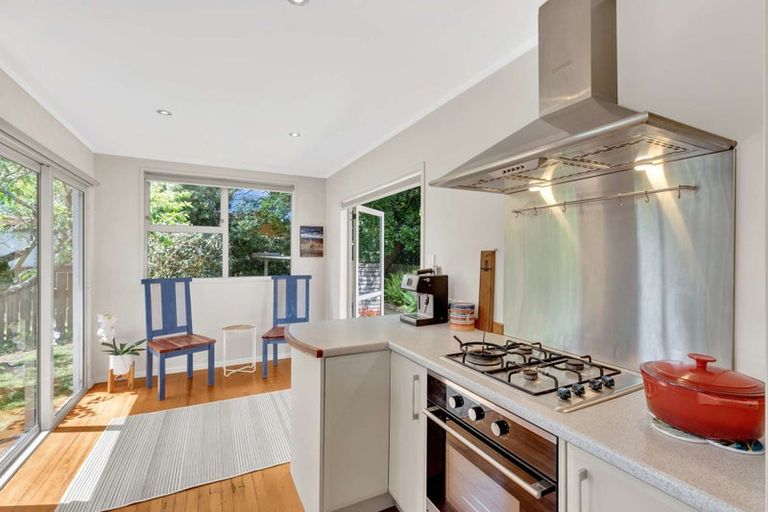 Photo of property in 114 The Circle, Manly, Whangaparaoa, 0930