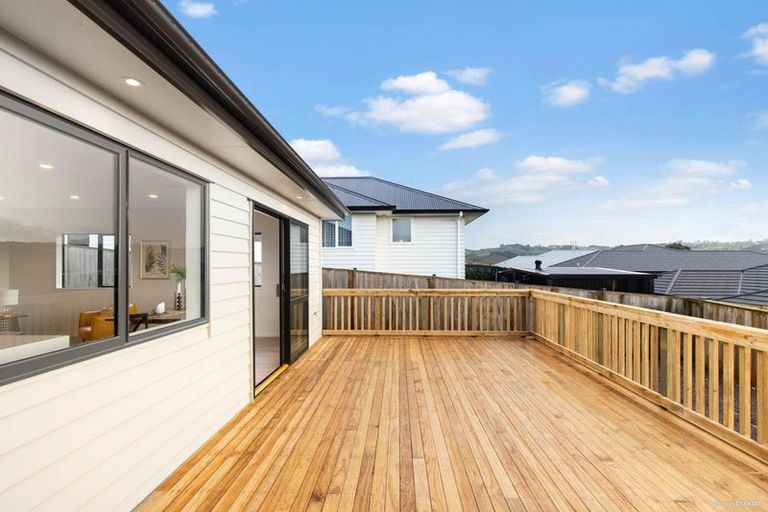 Photo of property in 2 Bellenden Crescent, Pokeno, 2402