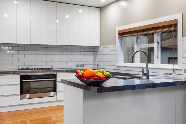 Photo of property in 19 Condell Avenue, Papanui, Christchurch, 8053