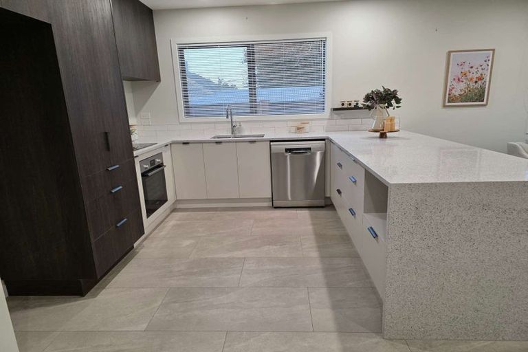 Photo of property in 108d Weraroa Road, Levin, 5510