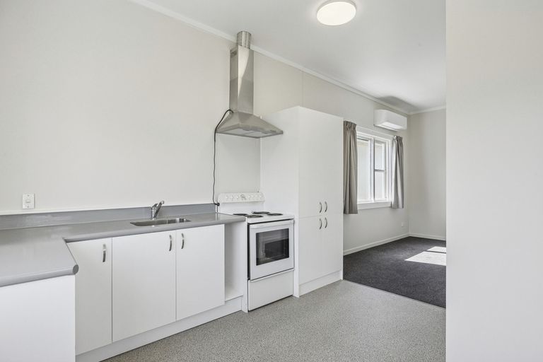 Photo of property in 32 Richardson Street, Saint Kilda, Dunedin, 9012