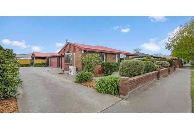 Photo of property in 1/228 Yaldhurst Road, Avonhead, Christchurch, 8042