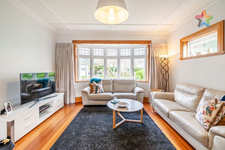 Photo of property in 63 Totara Crescent, Woburn, Lower Hutt, 5011