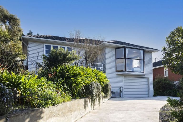 Photo of property in 30 Flinders Road, Heathcote Valley, Christchurch, 8022