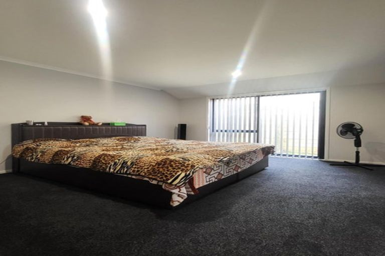 Photo of property in 36 Leathem Crescent, Pokeno, 2402