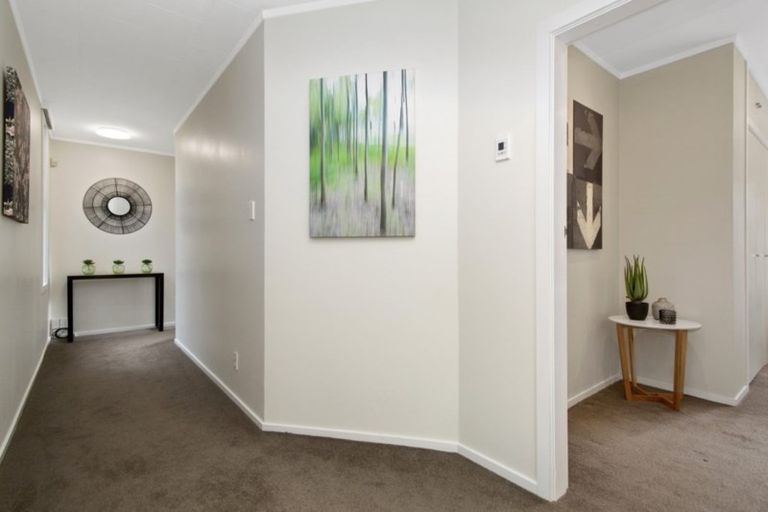 Photo of property in 107 Northland Road, Northland, Wellington, 6012