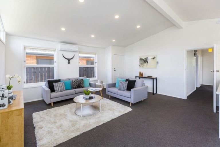 Photo of property in 30a Exchange Street, Ebdentown, Upper Hutt, 5018