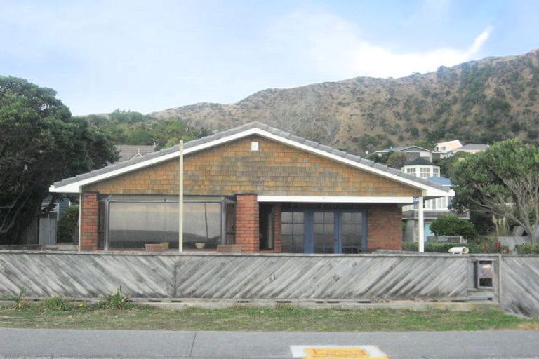 Photo of property in 56 The Parade, Paekakariki, 5034