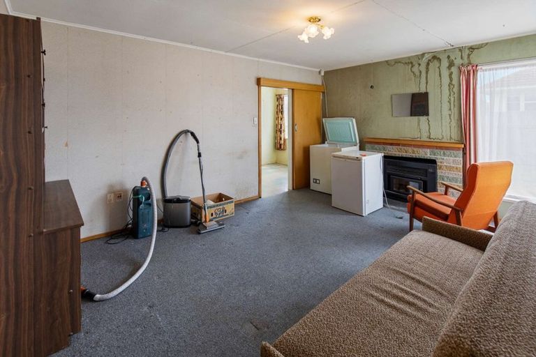 Photo of property in 8 Waterford Place, Westbrook, Palmerston North, 4412