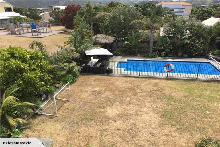 Photo of property in 11 Lagoon Way, Omaha, 0986