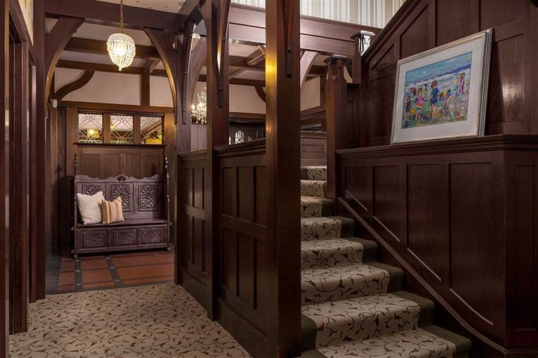 Photo of property in 283 Papanui Road, Merivale, Christchurch, 8052