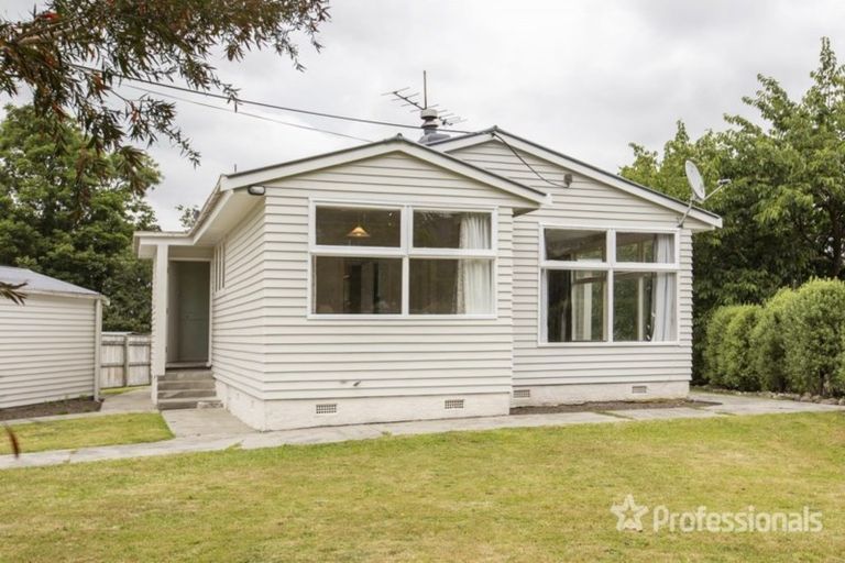 Photo of property in 8 Fox Street, Featherston, 5710