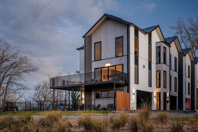 Photo of property in 31 Lakewood Lane, Cambridge, 3434