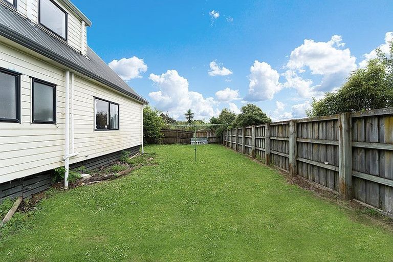 Photo of property in 1/24 Leven Lane, Totara Heights, Auckland, 2105