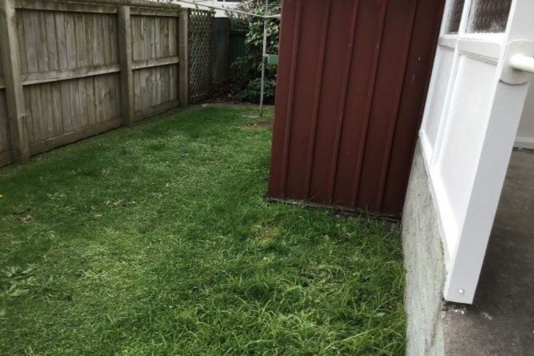 Photo of property in 56a Young Street, New Plymouth, 4310