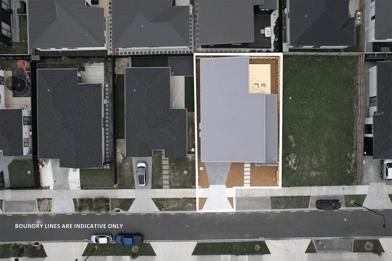 Photo of property in 27 Cara Avenue, Kumeu, 0810