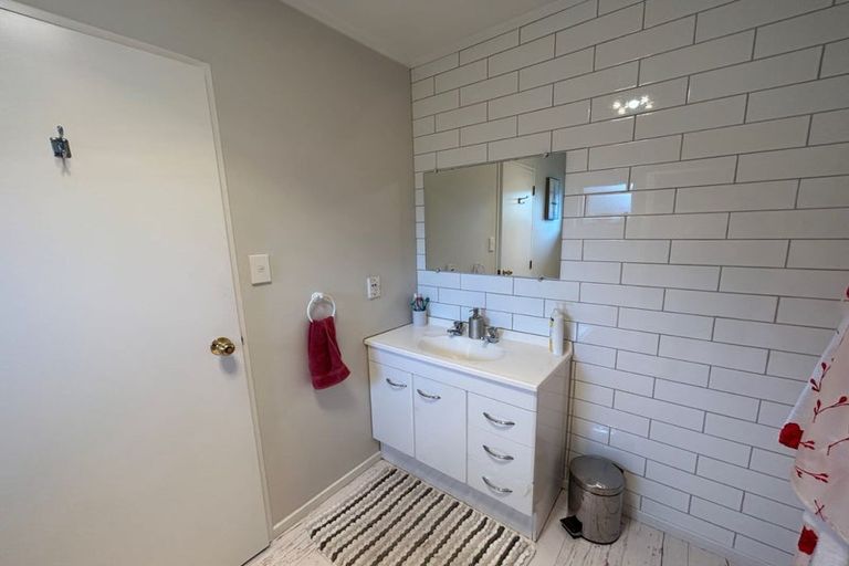 Photo of property in 26 Kitchener Street, Te Horo Beach, Otaki, 5581