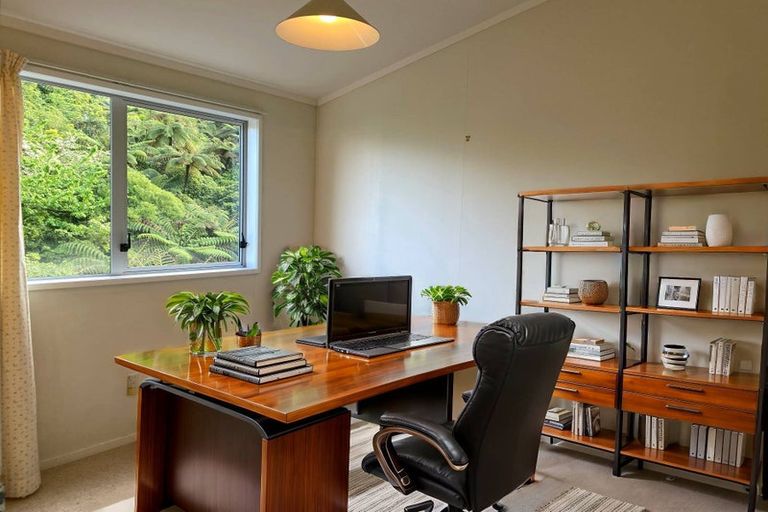 Photo of property in 12 Jacaranda Grove, Maungaraki, Lower Hutt, 5010
