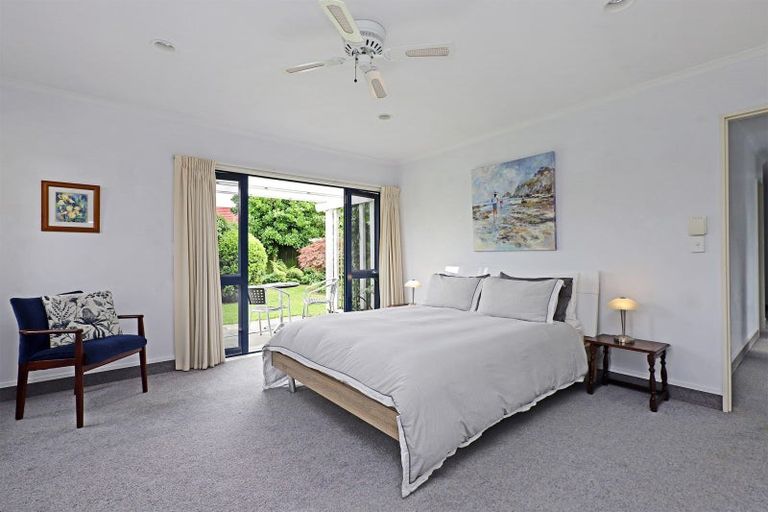 Photo of property in 3 Knightsbridge Place, Taradale, Napier, 4112