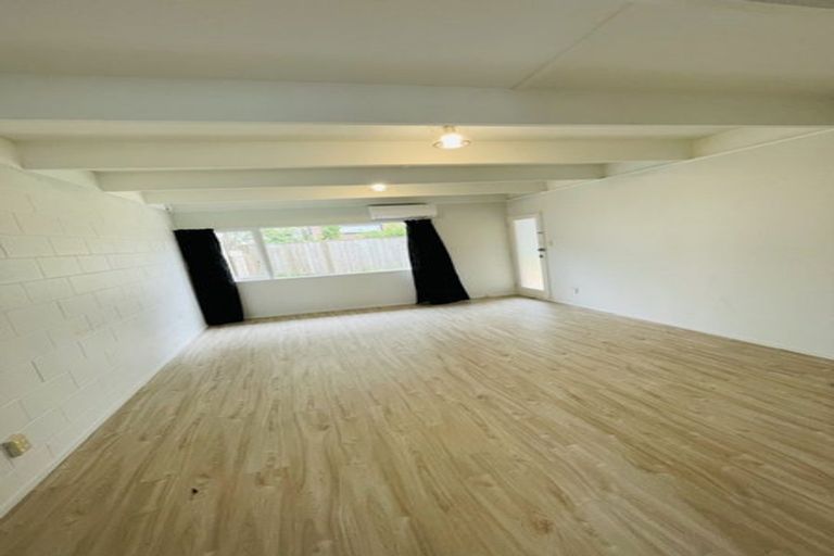 Photo of property in 7/5 Keeling Road, Henderson, Auckland, 0612