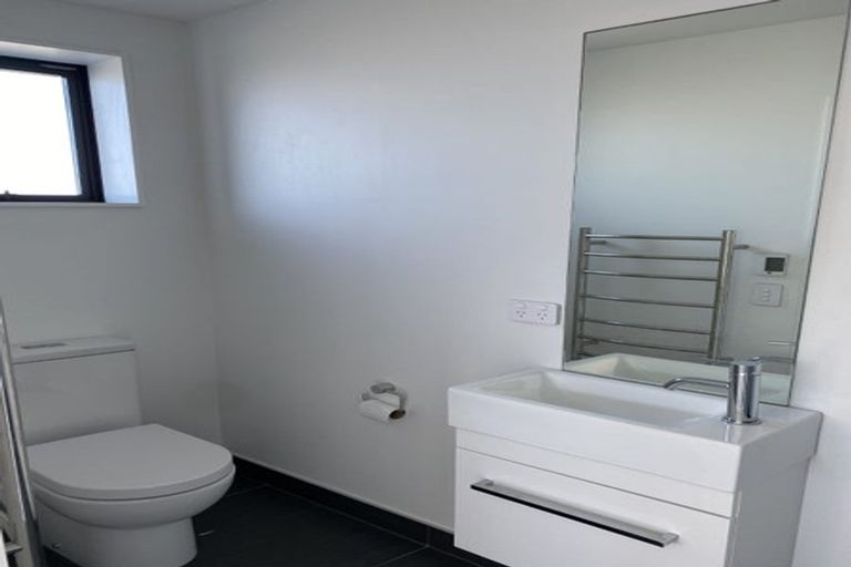 Photo of property in 24/104 Maupuia Road, Maupuia, Wellington, 6022