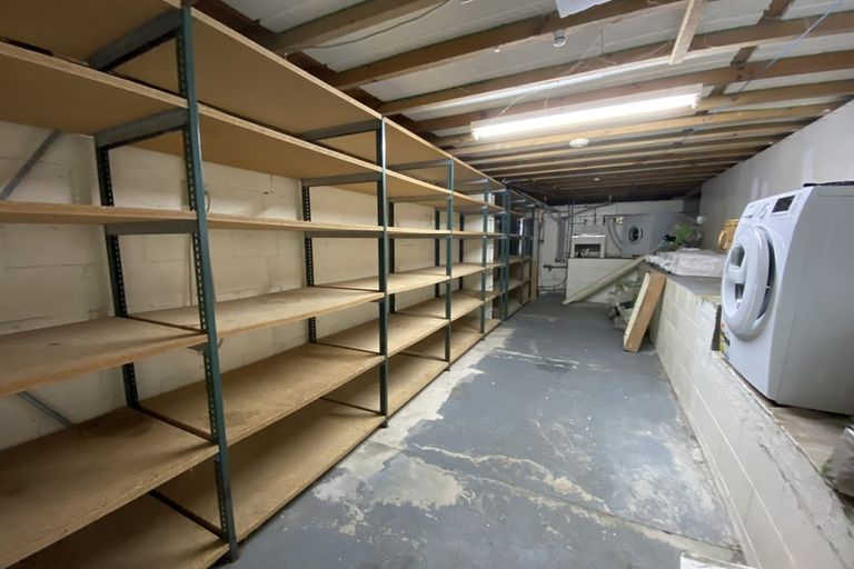 Photo of property in 23 Jellicoe Road, Murrays Bay, Auckland, 0630