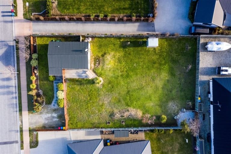 Photo of property in 8 Sherwin Avenue, Albert Town, Wanaka, 9305