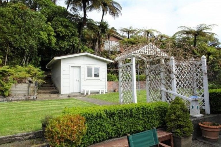 Photo of property in 21 Coates Street, Greymouth, 7805