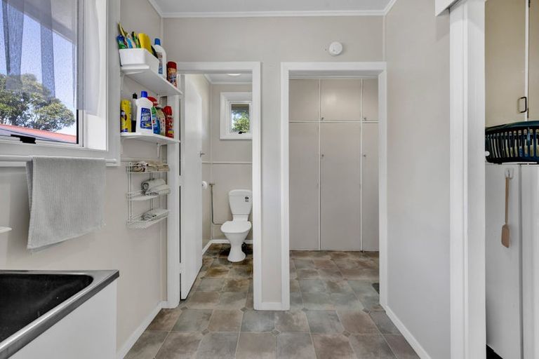 Photo of property in 7 Caplen Street, Hawera, 4610