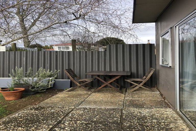 Photo of property in 6 Eden Place, Pukekohe, 2120