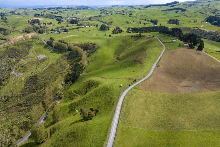 Photo of property in 697 Maungatawhiri Road, Raglan, 3295