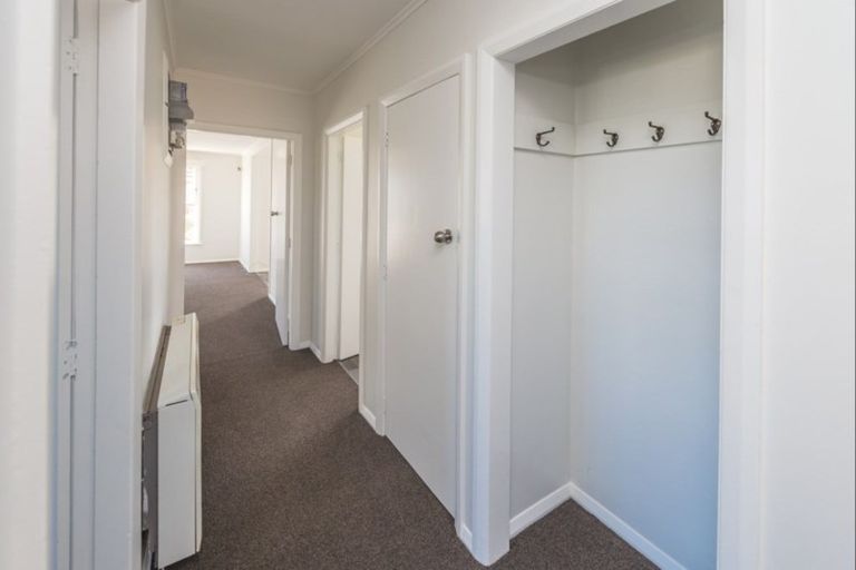 Photo of property in 90 Harper Street, Gonville, Whanganui, 4501